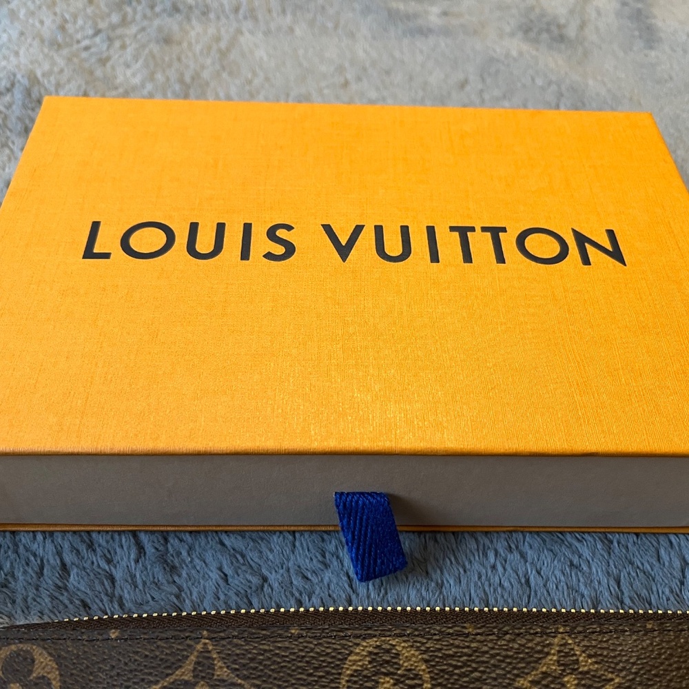 LV wallet - Picture 5 of 12